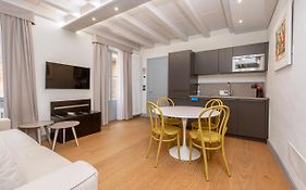 Verona Cathedral Apartments